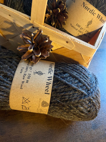 Natural 100% Raw Wool Yarn Nørdic Wheel 2-ply 100g Natural Brown